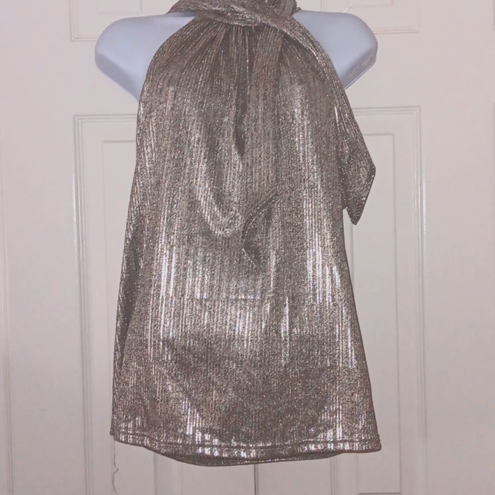 NWT Antropologie gold less leaves M.